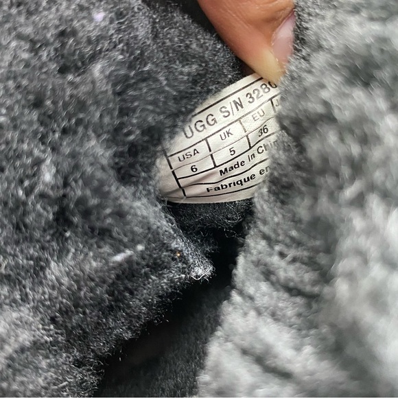 UGG WINTER BOOTS DOBLE BOWS SIZE 6W - Picture 9 of 9